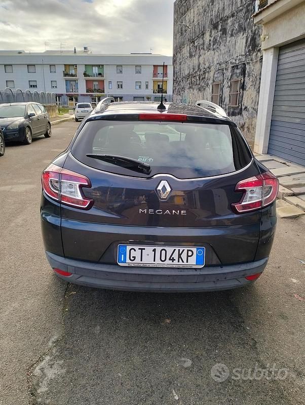 Usata Renault Mégane GrandTour 110 CV (80 kW) 2012 Grigio Station wagon
