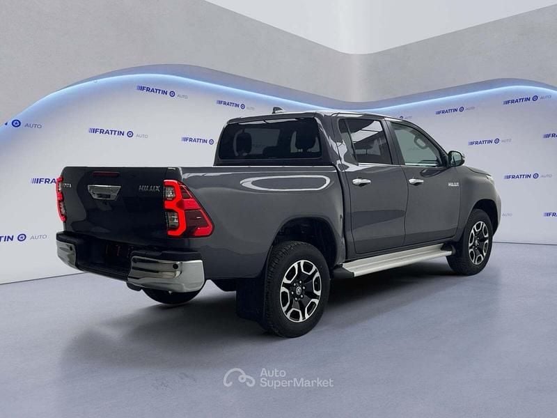 Nuova Toyota HiLux Executive 150 CV (110 kW) 2026 Gray Pick-up