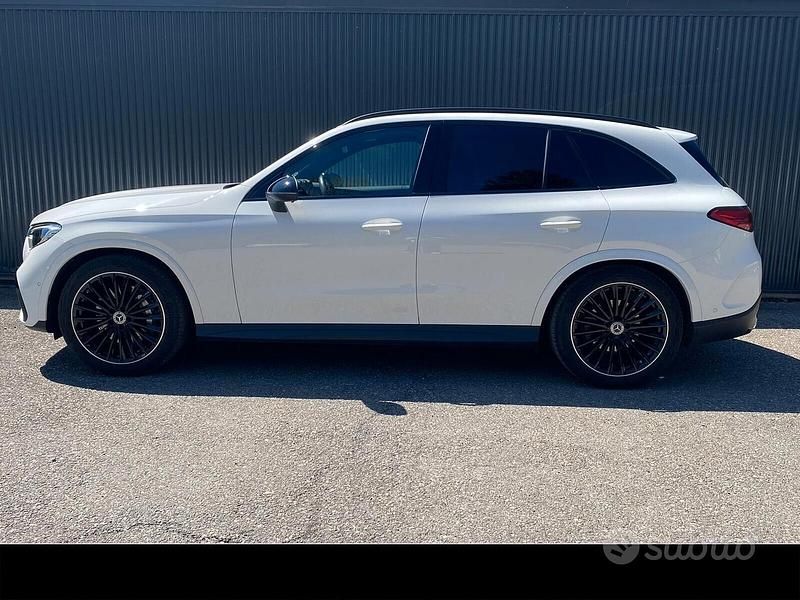 Usata Mercedes GLC220 AMG Line Premium 197 CV (144 kW) 2024 Bianco SUV