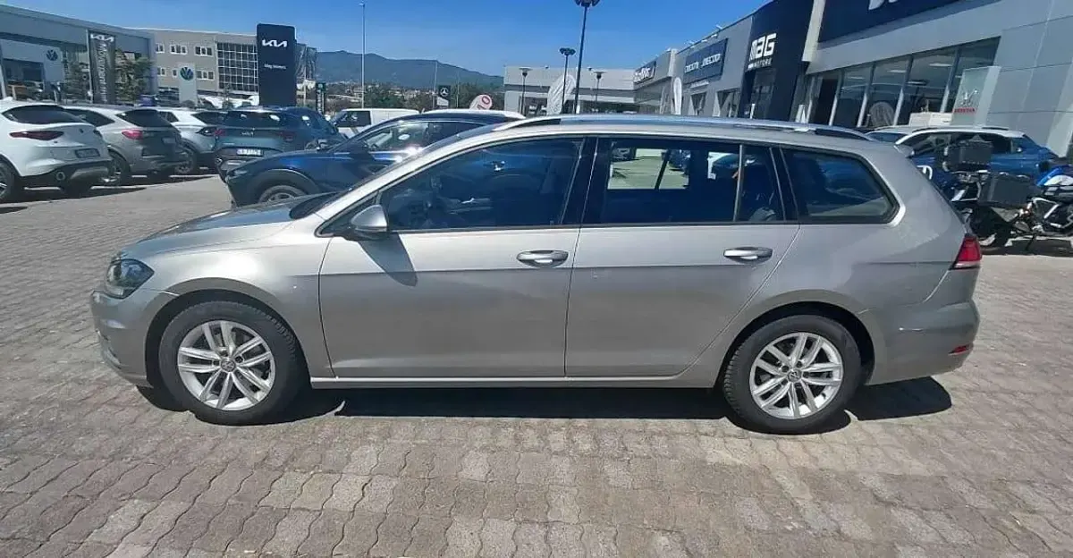 Usata VW Golf VII Business 116 CV (85 kW) 2018 Other Station wagon