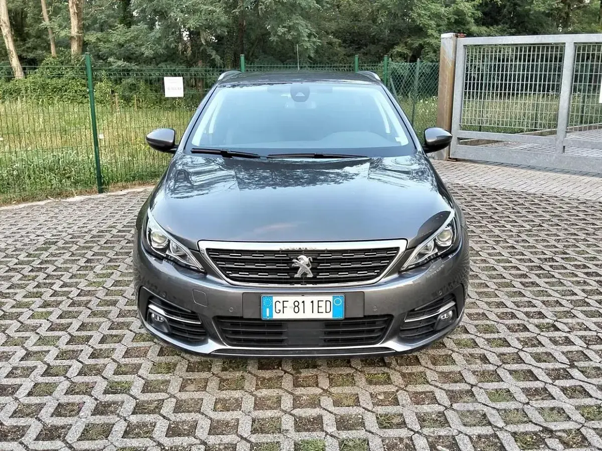 Usata Peugeot 308 Allure 131 CV (96 kW) 2021 Grigio Station wagon