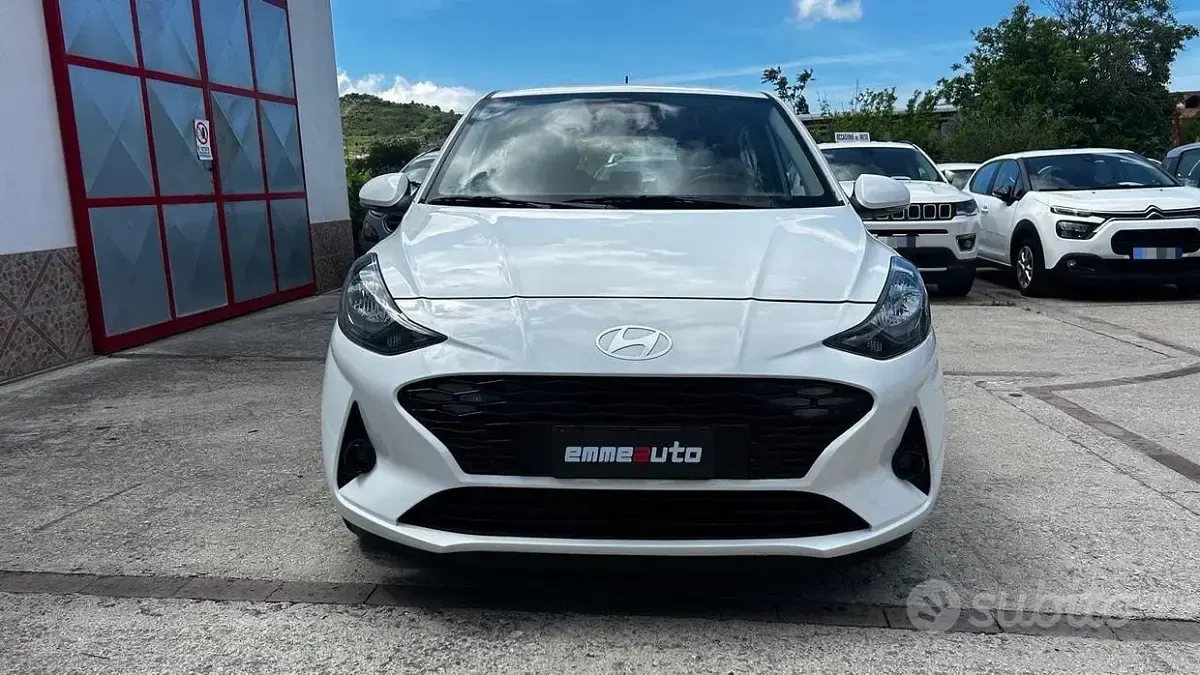 Usata Hyundai i10 Prime 67 CV (49 kW) 2023 Bianco Utilitaria