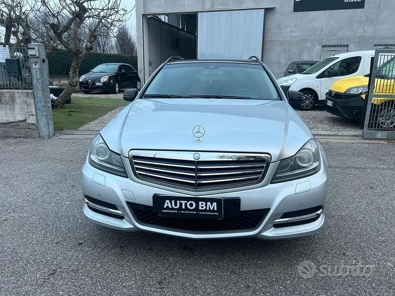 Usata Mercedes C220 136 CV (100 kW) 2012 Grigio Berlina