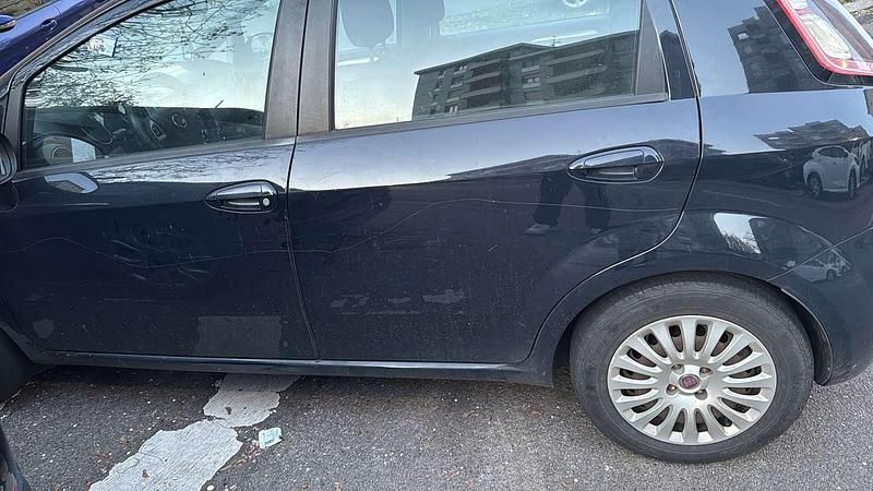 Usata Fiat Grande Punto Active 77 CV (56 kW) 2009 Utilitaria