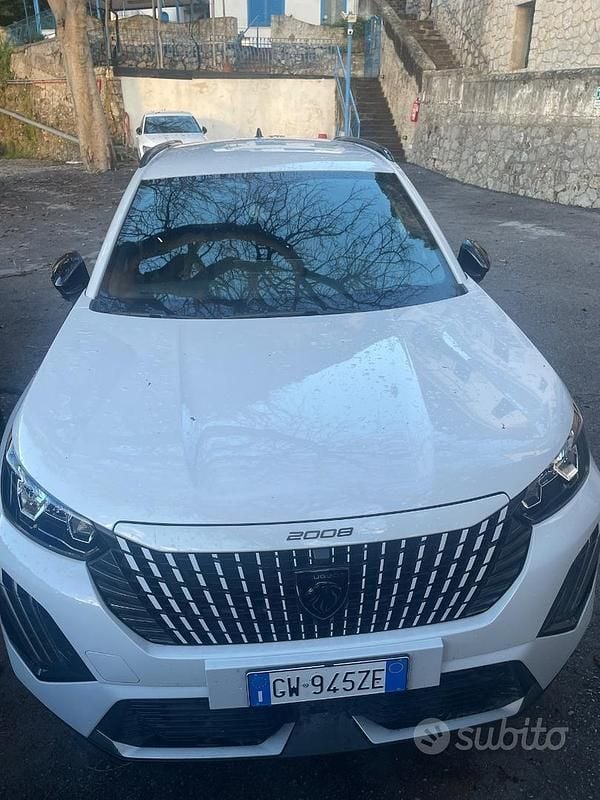 Usata Peugeot 2008 2025 Bianco SUV
