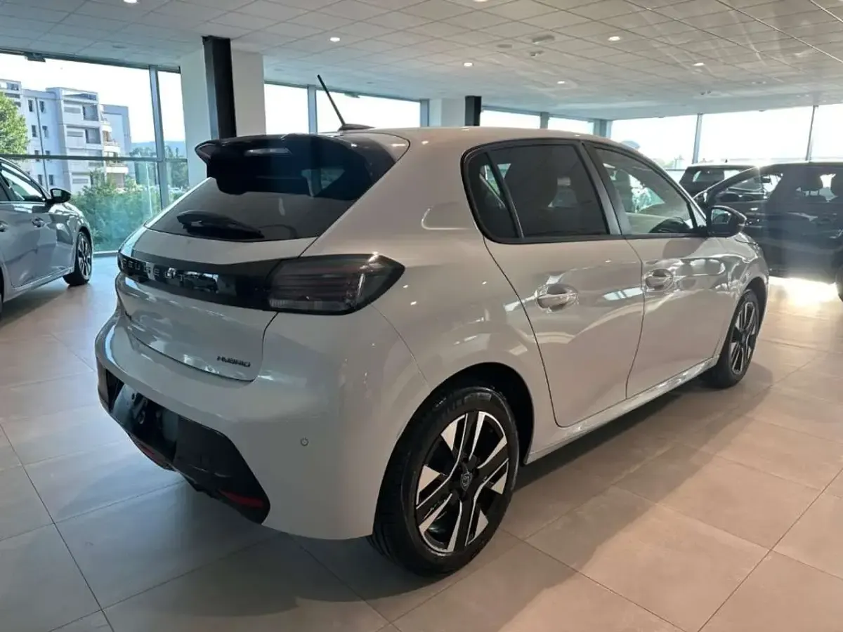 Nuova Peugeot 208 101 CV (74 kW) 2026 Bianco Utilitaria