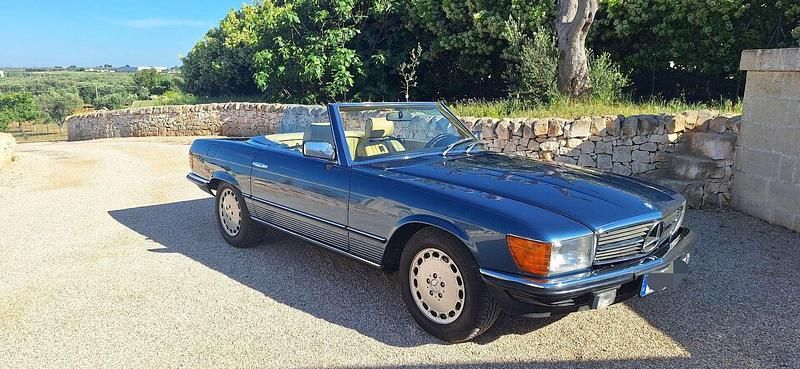 Usata Mercedes SL280 185 CV (136 kW) 1981 Blu/azzurro Cabrio