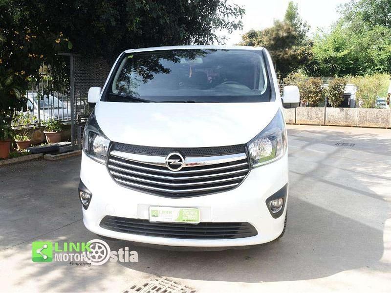 Bianco Usata 2016 Opel Vivaro Furgone | 15.500 € (Buon prezzo) - Immagine 1/4