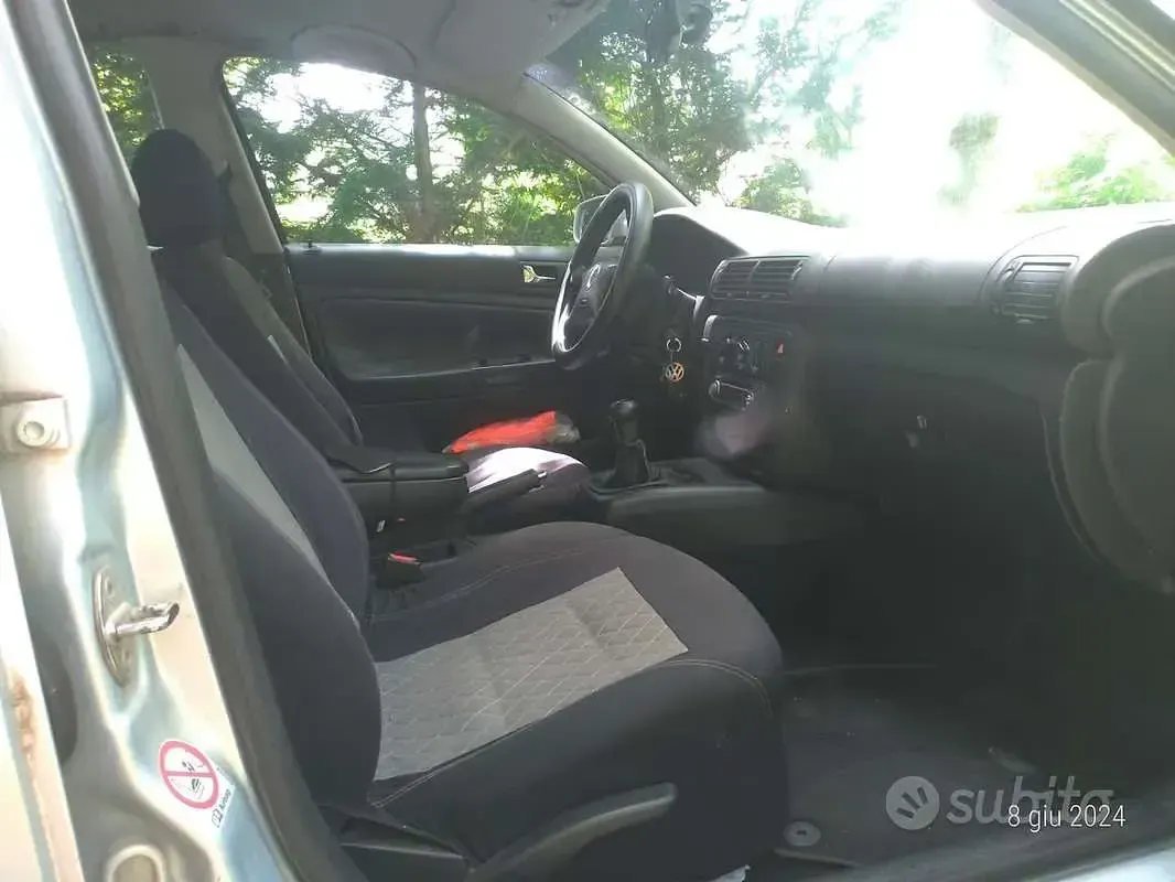 Usata VW Passat Comfortline 125 CV (91 kW) 1999 Argento Station wagon