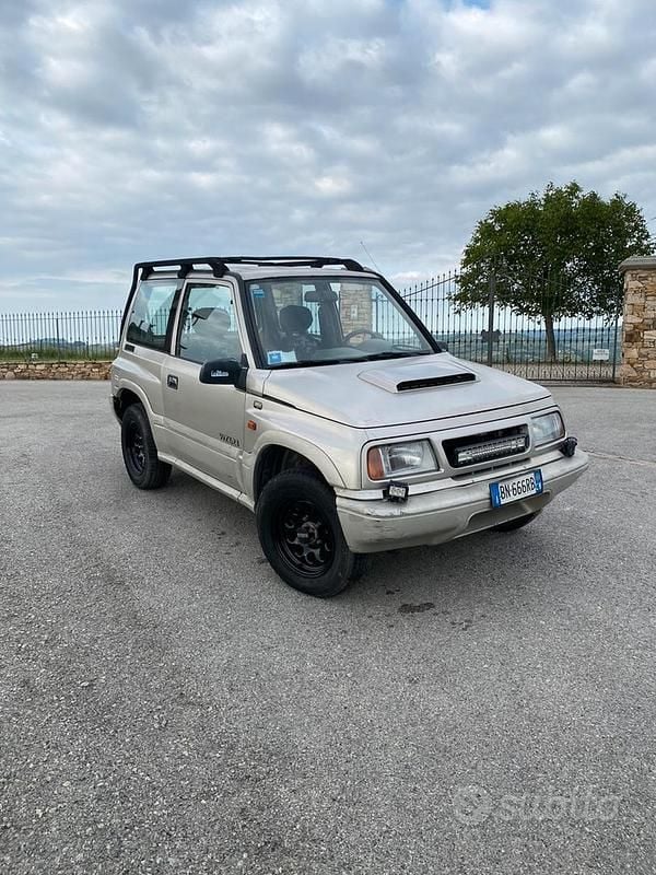 Second-hand Suzuki Vitara 68 CP (50 kW) 1999 Break