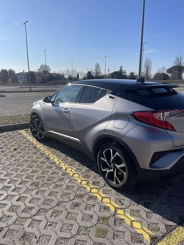 Usata Toyota C-HR Trend 98 CV (72 kW) 2018 SUV