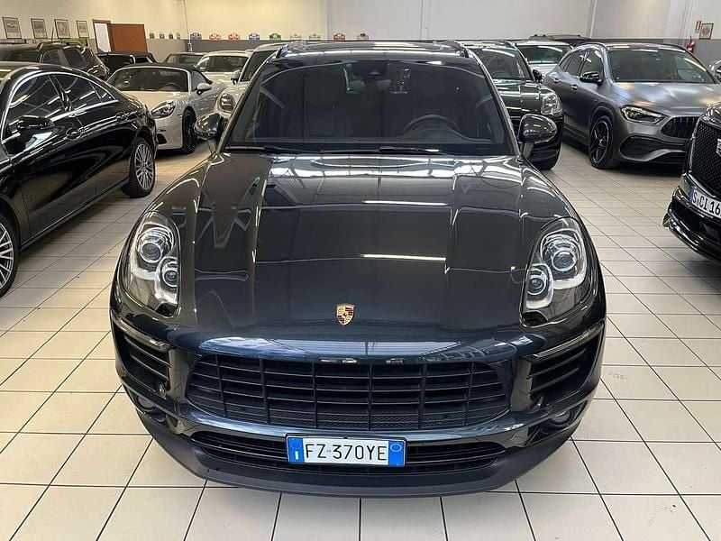 Usata Porsche Macan 252 CV (185 kW) 2018 Grigio agata SUV