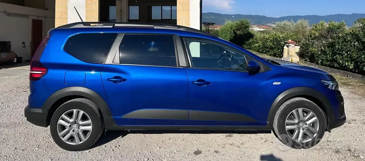 Usata Dacia Jogger 101 CV (74 kW) 2022 Bluazzurro Monovolume