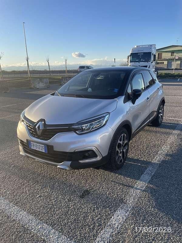 Usata Renault Captur Initiale Paris 110 CV (80 kW) 2018 SUV