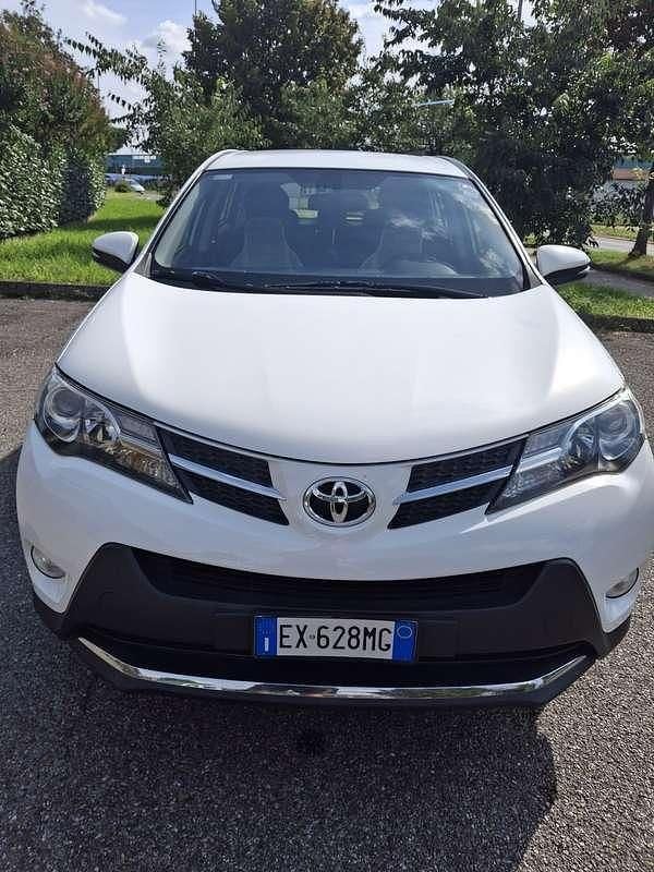 Usata Toyota RAV4 Style 124 CV (91 kW) 2014 SUV