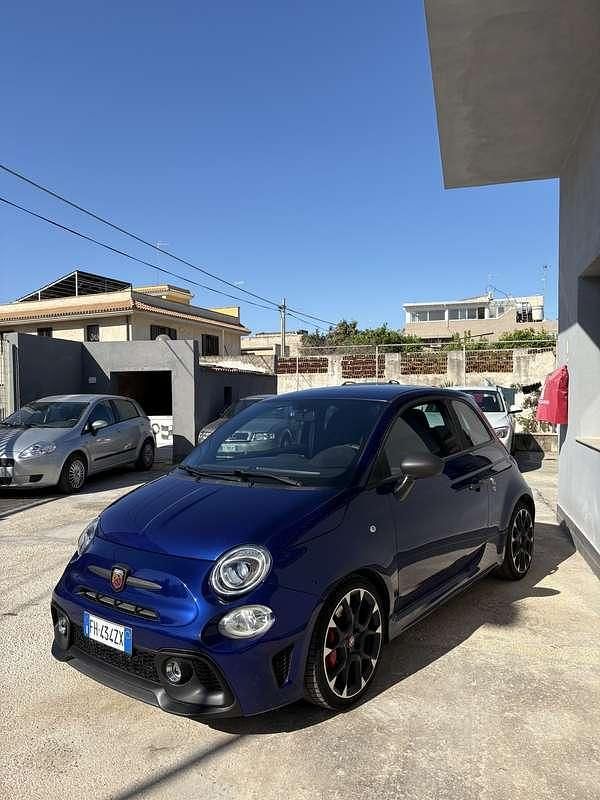 Usata Abarth 595 Competizione 179 CV (131 kW) 2017 Blu/azzurro Berlina