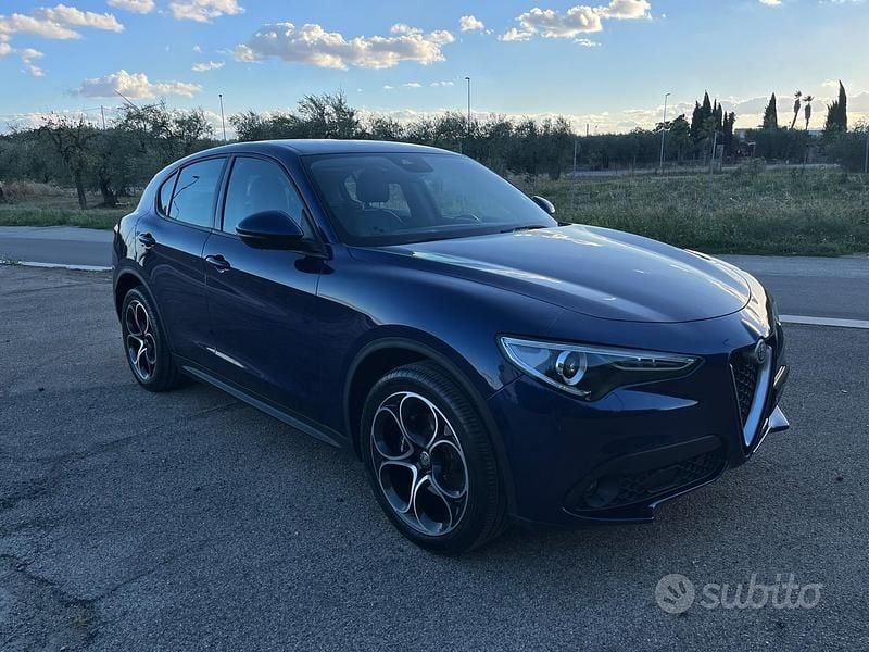 Usata Alfa Romeo Stelvio Executive 190 CV (139 kW) 2020 Blu SUV