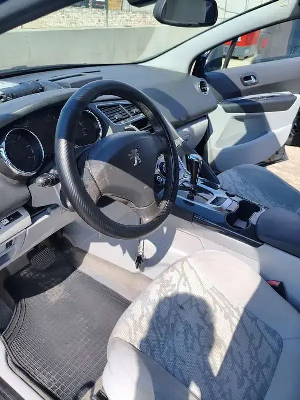 Usata Peugeot 3008 Premium 109 CV (80 kW) 2010 Station wagon