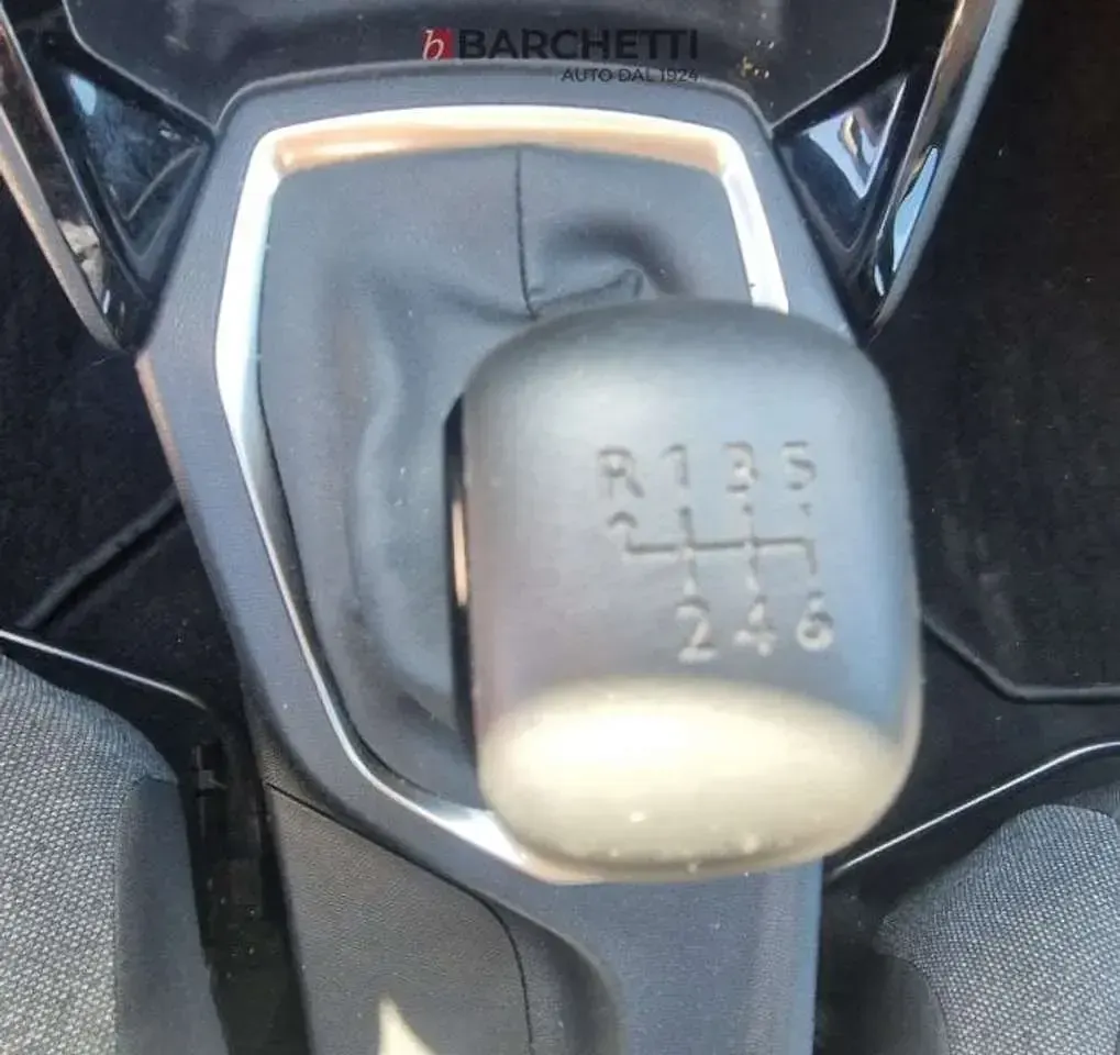 Usata Peugeot 2008 Active 131 CV (96 kW) 2020 Other SUV