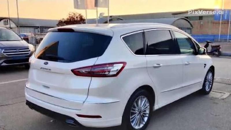 Usata Ford S-MAX Titanium 129 CV (94 kW) 2017 Bianco Monovolume