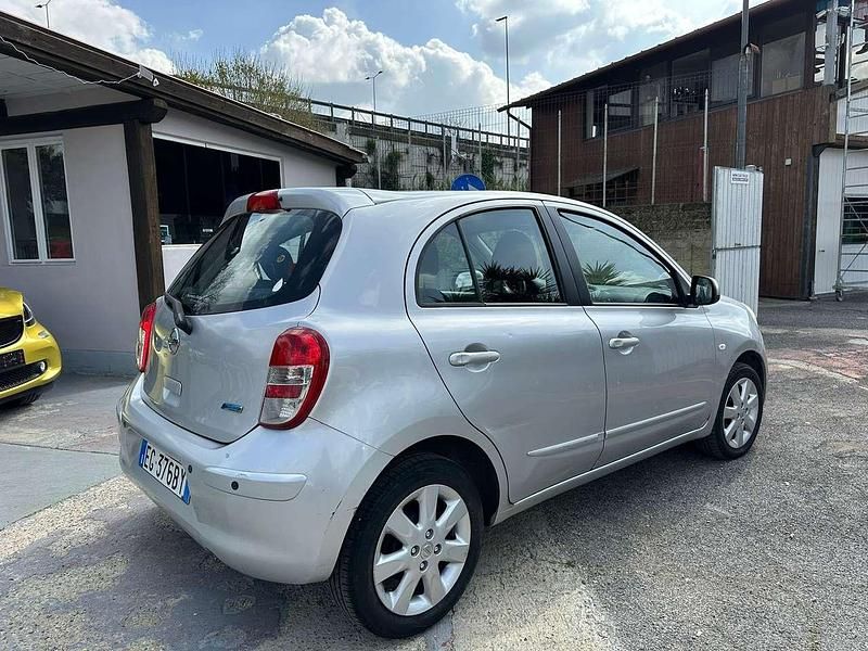 Usata Nissan Micra Comfort 80 CV (58 kW) 2011 Argento Utilitaria