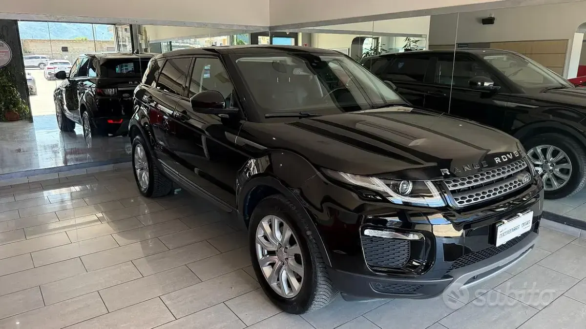 Usata Land Rover Range Rover evoque 150 CV (110 kW) 2018 Nero SUV