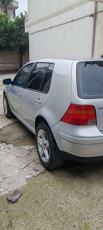 Usata VW Golf 75 CV (55 kW) 1998 Argento Berlina