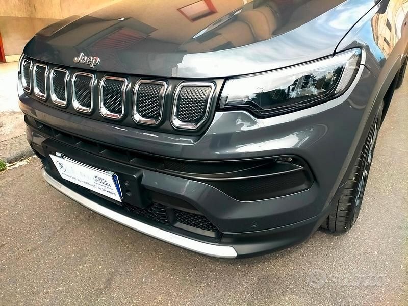 Usata Jeep Compass Limited 131 CV (96 kW) 2022 Grigio SUV