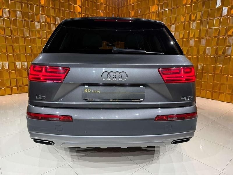 Usata Audi Q7 Sport 231 CV (169 kW) 2019 Grigio SUV