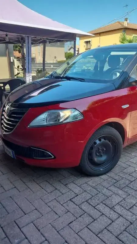 Usata Lancia Ypsilon S 95 CV (69 kW) 2012 Rosso Utilitaria