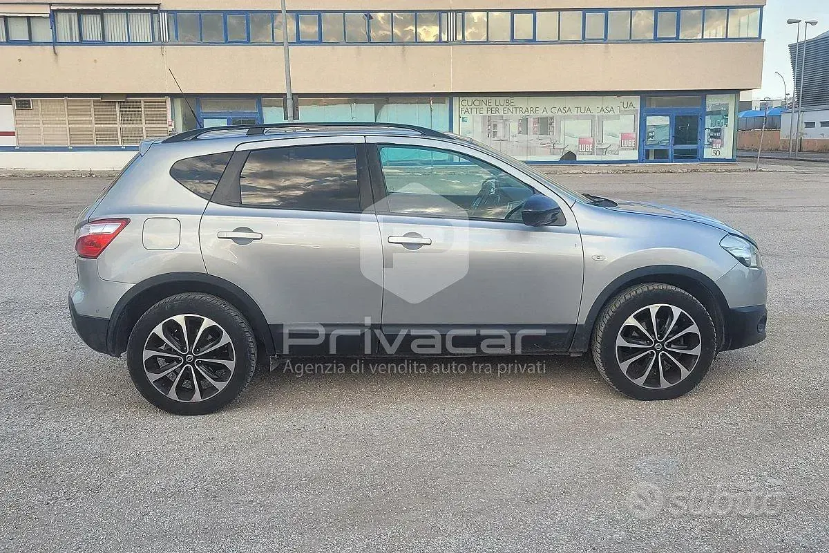 Usata Nissan Qashqai Visia 131 CV (96 kW) 2013 Grigio SUV