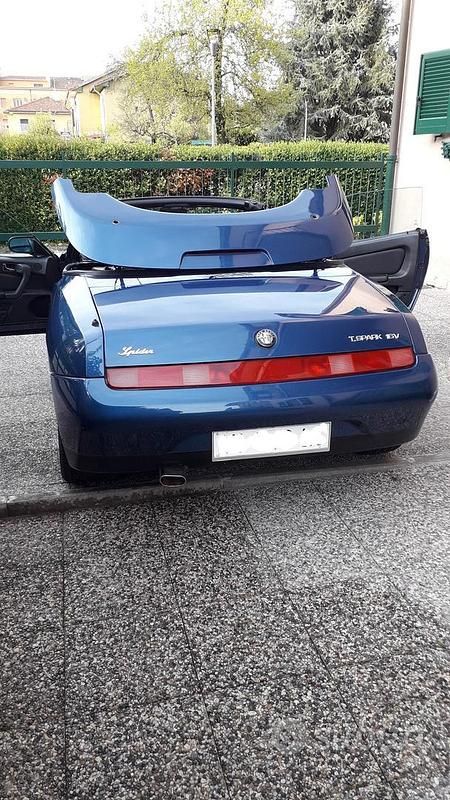 Usata 1996 Alfa Romeo Spider Cabrio | 10.000 € - Immagine 1/4