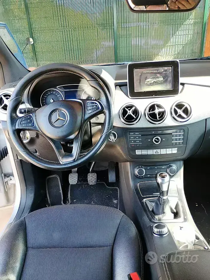 Usata Mercedes B180 109 CV (80 kW) 2017 Utilitaria