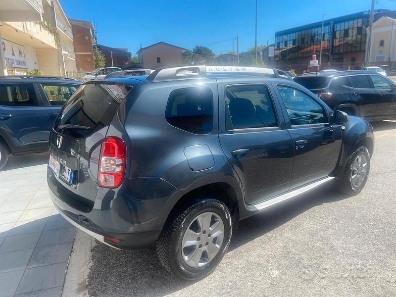 Usata Dacia Duster 110 CV (80 kW) 2018 Grigio Station wagon