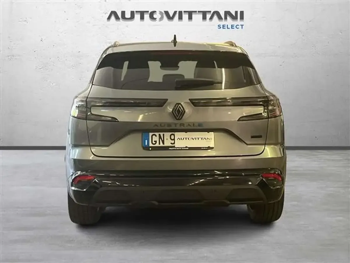 Usata Renault Austral Iconic Esprit Alpine 131 CV (96 kW) 2023 Grigio scuro SUV
