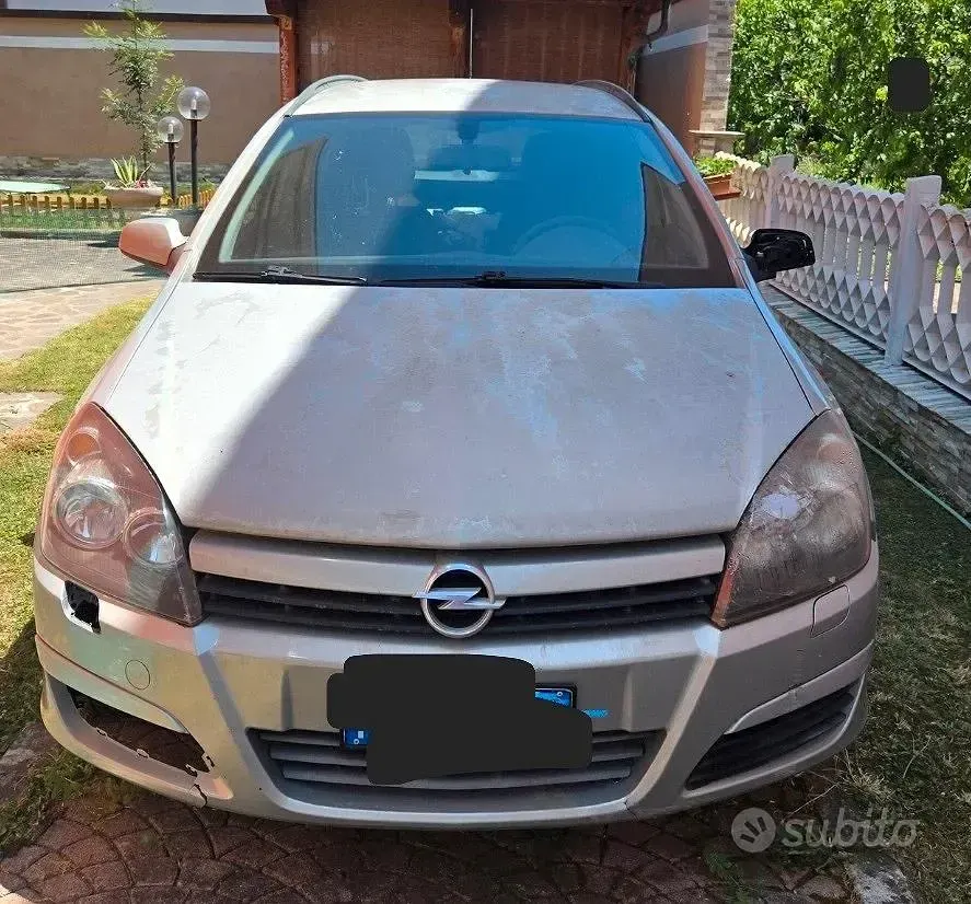 Usata Opel Astra 101 CV (74 kW) 2005 Grigio Station wagon