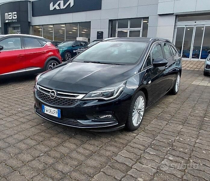 Nero Usata 2019 Opel Astra Dynamic Station wagon | 13.900 € (Cara) - Immagine 1/4