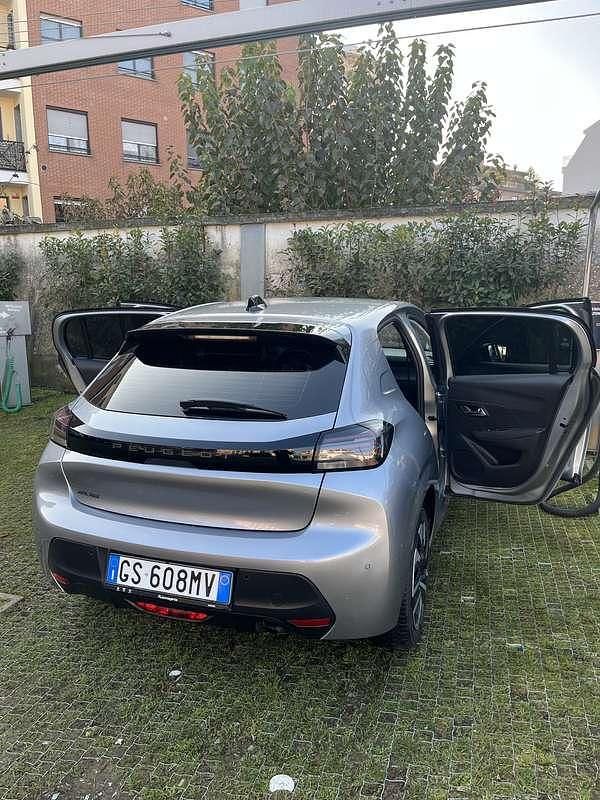 Usata Peugeot 208 Active 75 CV (55 kW) 2024 Utilitaria