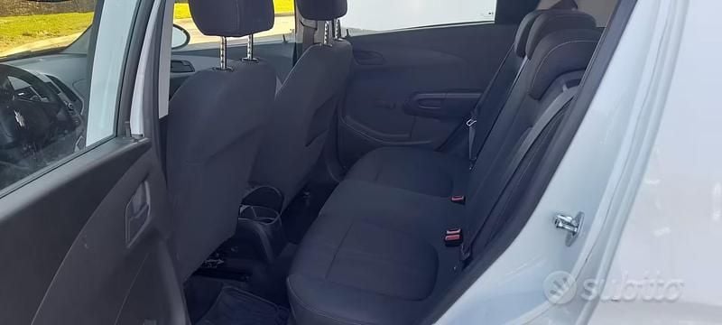 Usata Chevrolet Aveo LTZ 86 CV (63 kW) 2011 Bianco Berlina