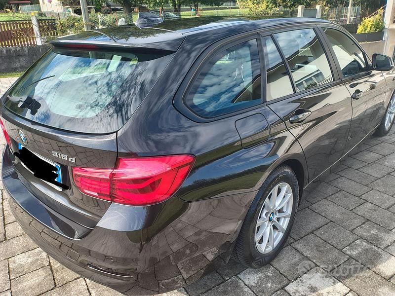 Usata BMW 316 Advantage 116 CV (85 kW) 2016 Marrone Station wagon