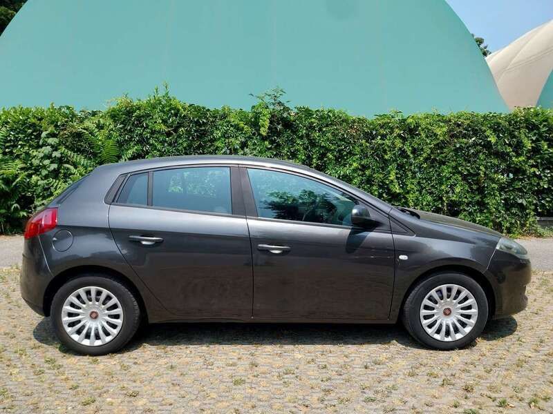 Usata Fiat Bravo Dynamic 90 CV (66 kW) 2011 Grigio Utilitaria