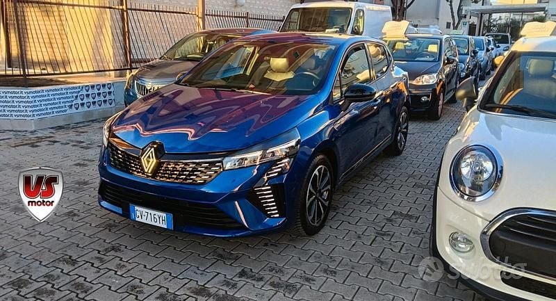 Usata Renault Clio V Esprit Alpine 91 CV (66 kW) 2024 Blu Berlina