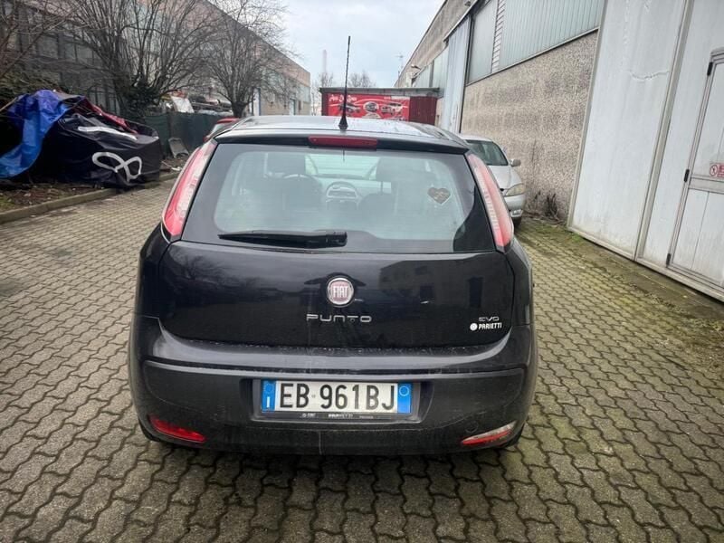Usata Fiat Grande Punto 69 CV (50 kW) 2010 Nero Utilitaria