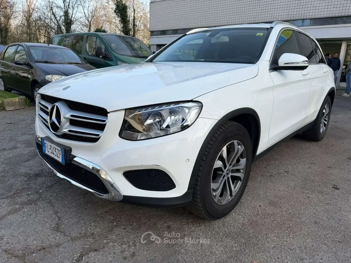 Usata Mercedes GLC250 Executive 204 CV (150 kW) 2018 Other SUV