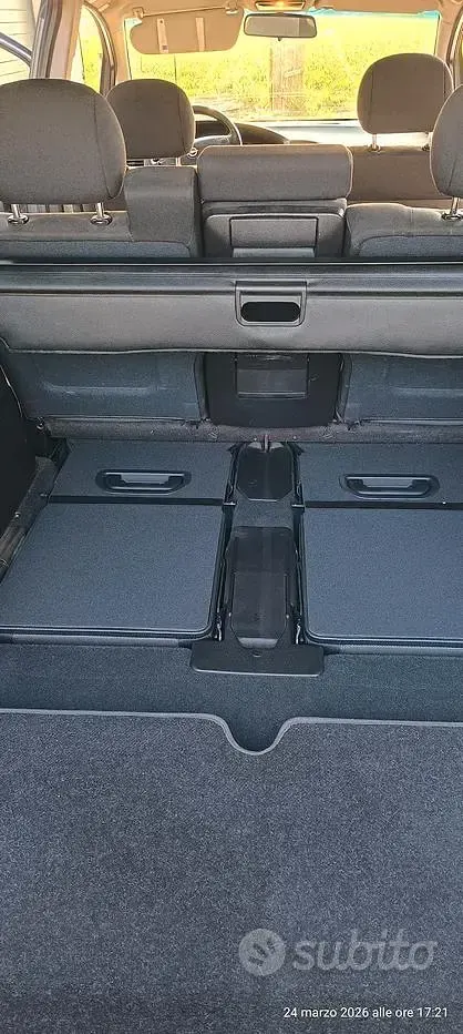 Usata Opel Zafira 101 CV (74 kW) 2005 Grigio Monovolume