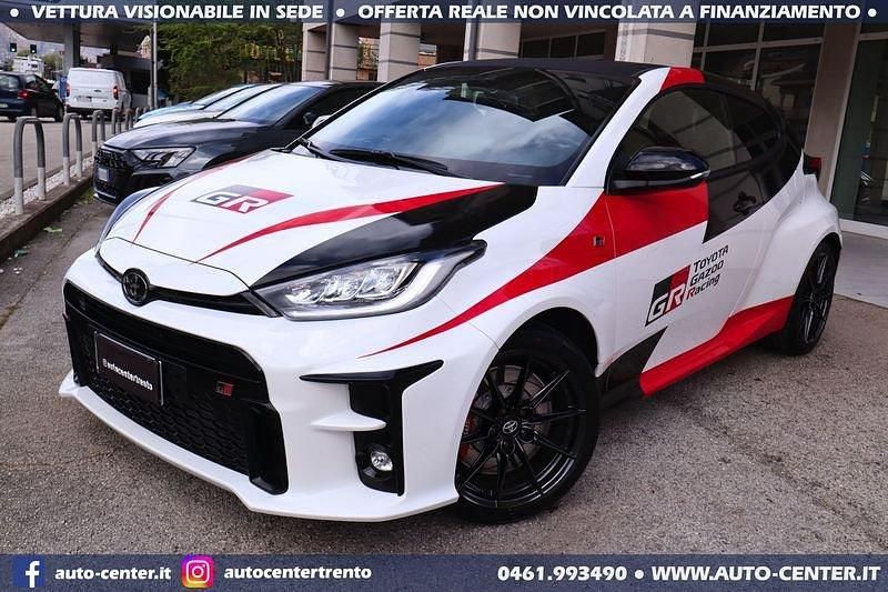 Usata Toyota Yaris 261 CV (191 kW) 2021 Bianco Utilitaria