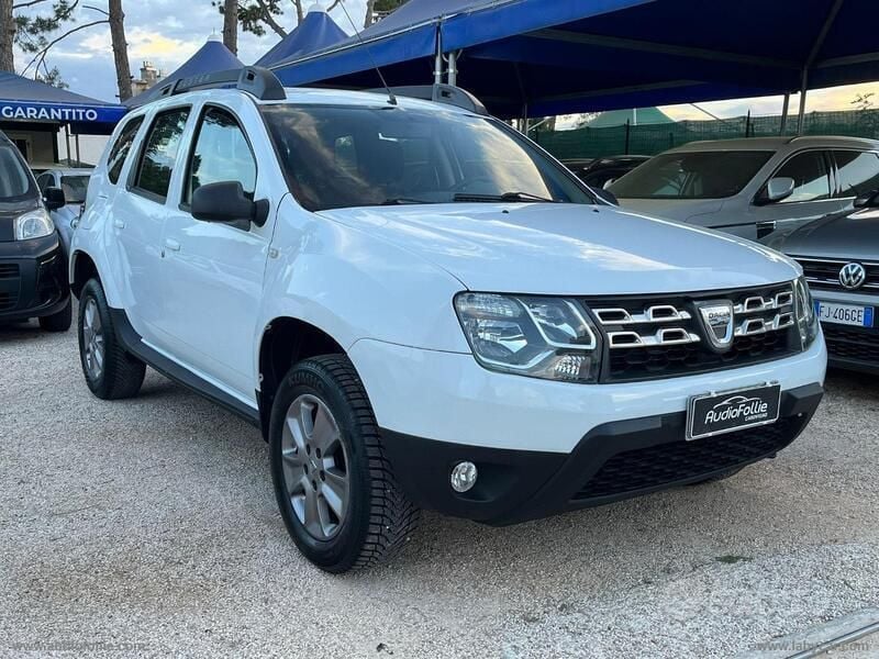 Bianco Usata 2014 Dacia Duster Ambiance SUV | 6300 € (Buon prezzo) - Immagine 1/4