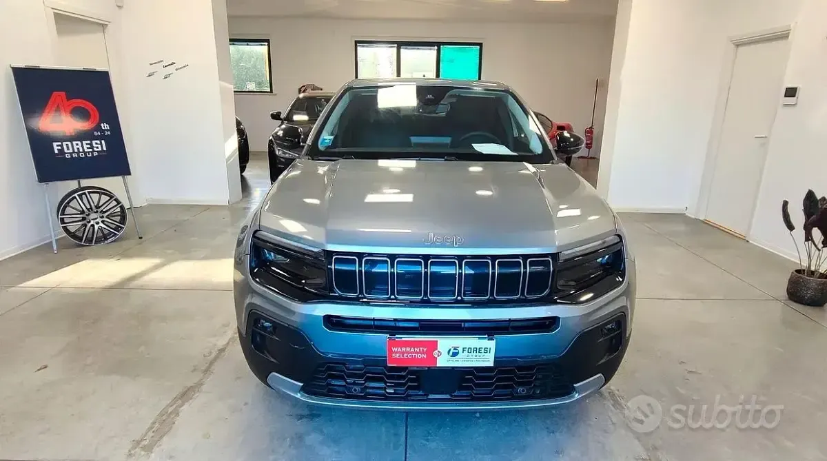 Usata Jeep Avenger Summit 101 CV (74 kW) 2025 Grigio SUV