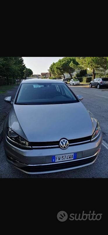 Usata VW Golf VII 110 CV (80 kW) 2019 Grigio Berlina