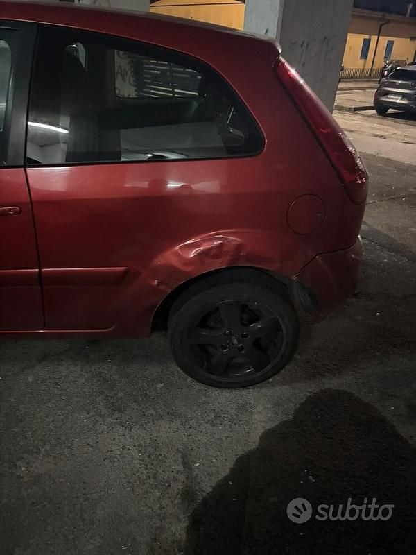 Usata Ford Fiesta 68 CV (50 kW) 2009 Utilitaria